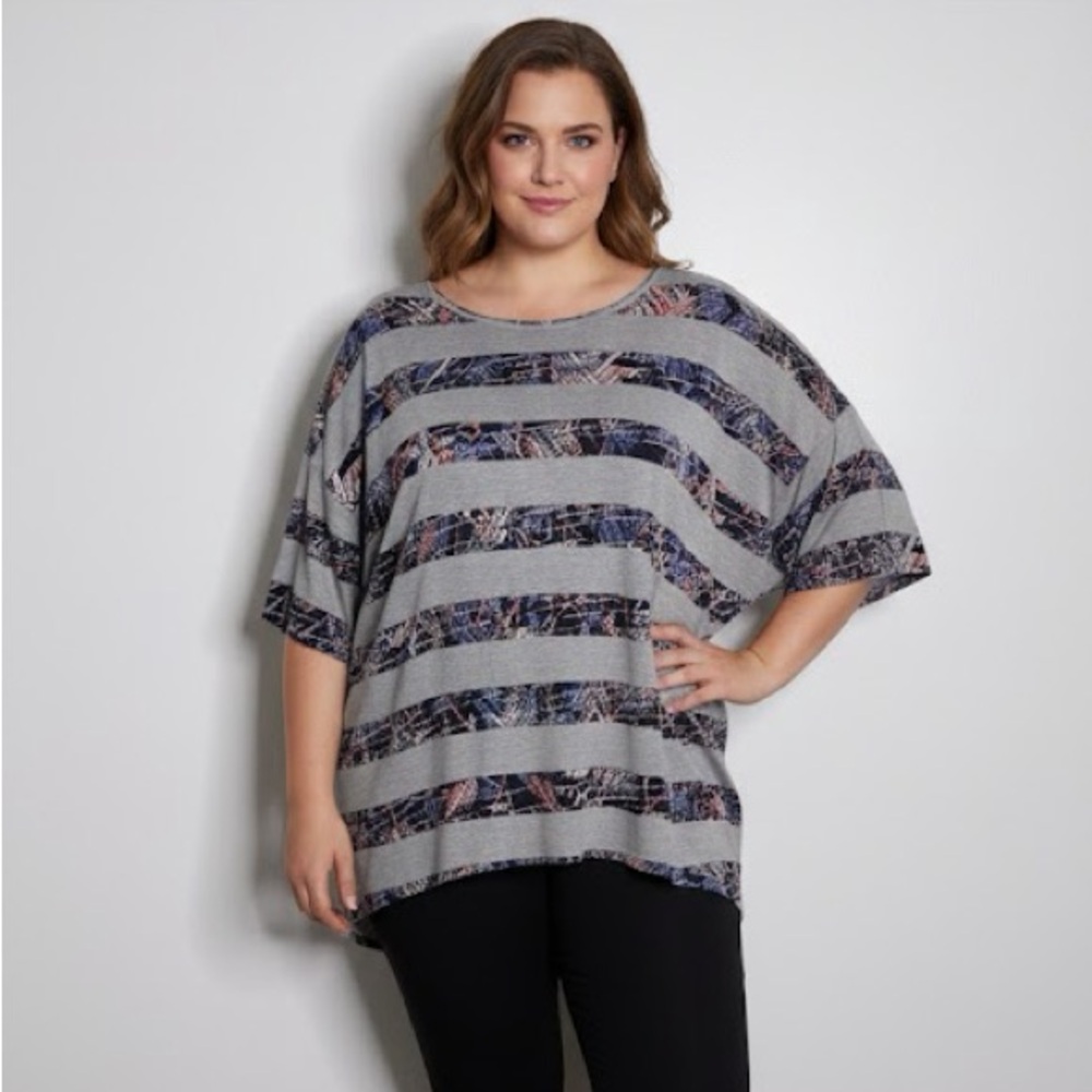 NWT LulaRoe Irma Printed Hi-Low‎ Tunic Gray 2XL Minimalist Boho Casual Flowy
